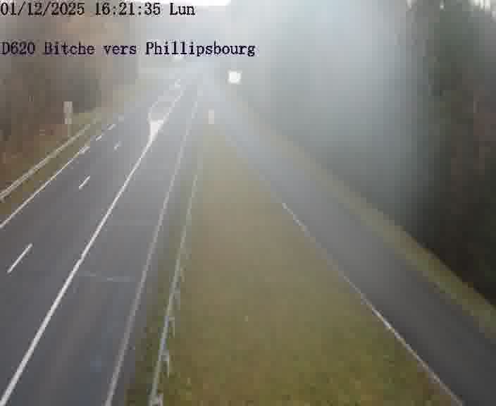 <h2>Webcam sur la D620, sur le contournement de Bitche. Vue orientée vers Philippsbourg</h2>