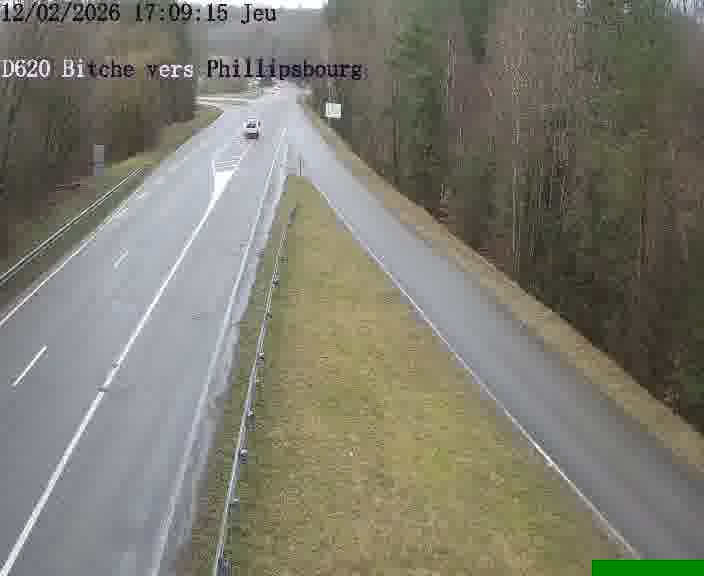 <h2>Webcam sur la D620, sur le contournement de Bitche. Vue orientée vers Philippsbourg</h2>