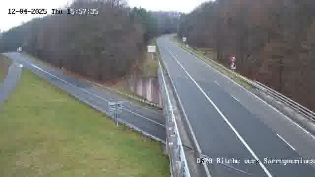 <h2>Webcam sur la D620, sur le contournement de Bitche. Vue orientée vers Sarreguemines</h2>