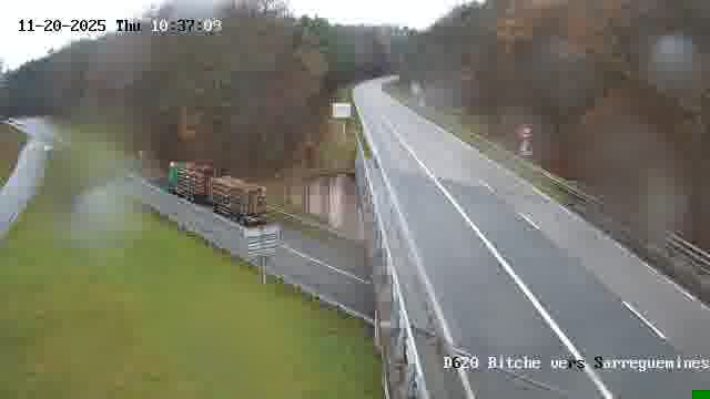 <h2>Webcam sur la D620, sur le contournement de Bitche. Vue orientée vers Sarreguemines</h2>