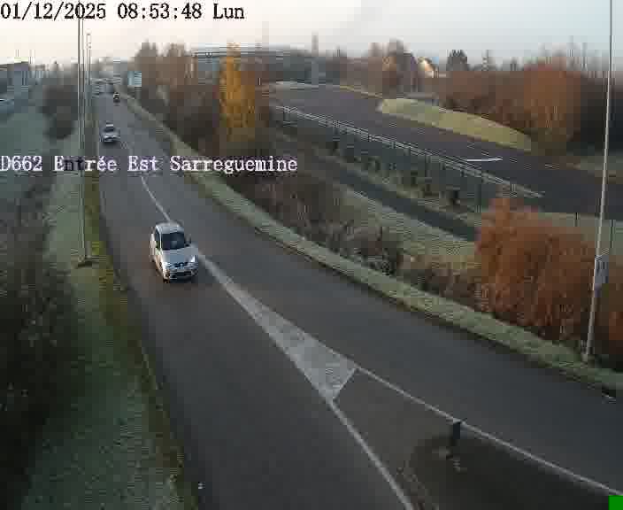 <h2>Point de vue trafic déployé sur D662 (France) à Sarreguemines, regardant vers Sarreguemines, aidant conducteurs et services à anticiper les flux.</h2>