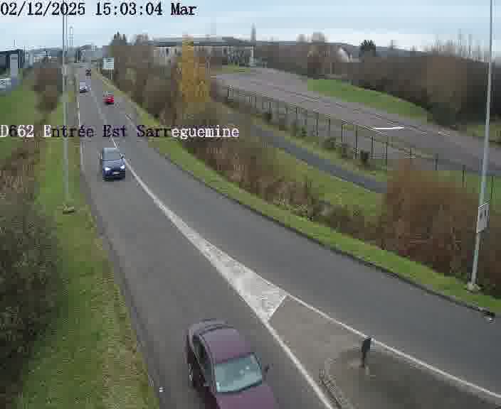 <h2>Point de vue trafic déployé sur D662 (France) à Sarreguemines, regardant vers Sarreguemines, aidant conducteurs et services à anticiper les flux.</h2>