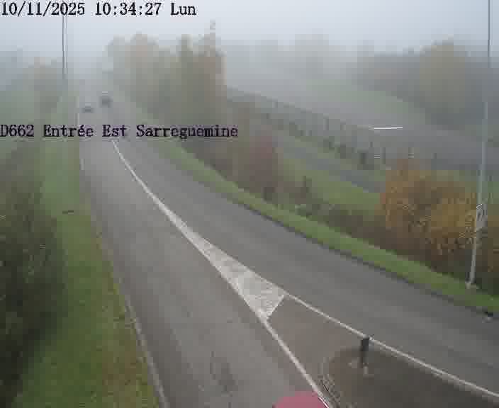 Point de vue trafic déployé sur D662 (France) à Sarreguemines, regardant vers Sarreguemines, aidant conducteurs et services à anticiper les flux.