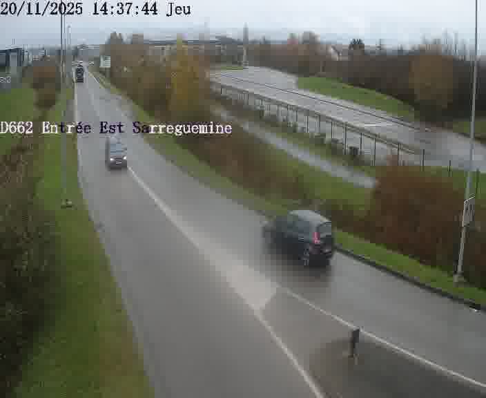 <h2>Point de vue trafic déployé sur D662 (France) à Sarreguemines, regardant vers Sarreguemines, aidant conducteurs et services à anticiper les flux.</h2>