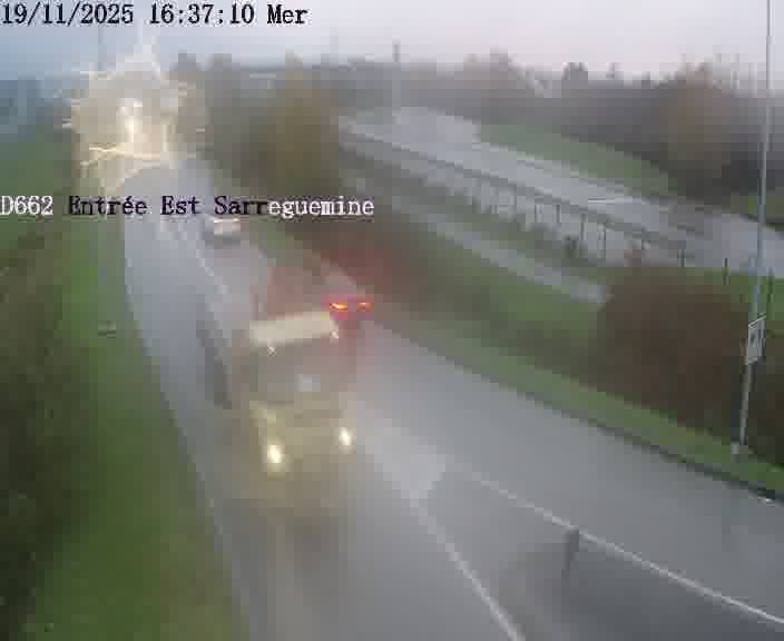 <h2>Point de vue trafic déployé sur D662 (France) à Sarreguemines, regardant vers Sarreguemines, aidant conducteurs et services à anticiper les flux.</h2>