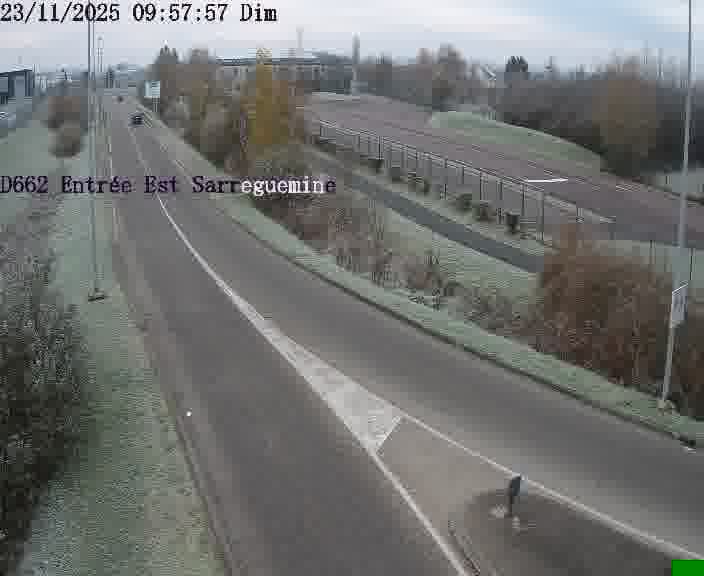 <h2>Point de vue trafic déployé sur D662 (France) à Sarreguemines, regardant vers Sarreguemines, aidant conducteurs et services à anticiper les flux.</h2>