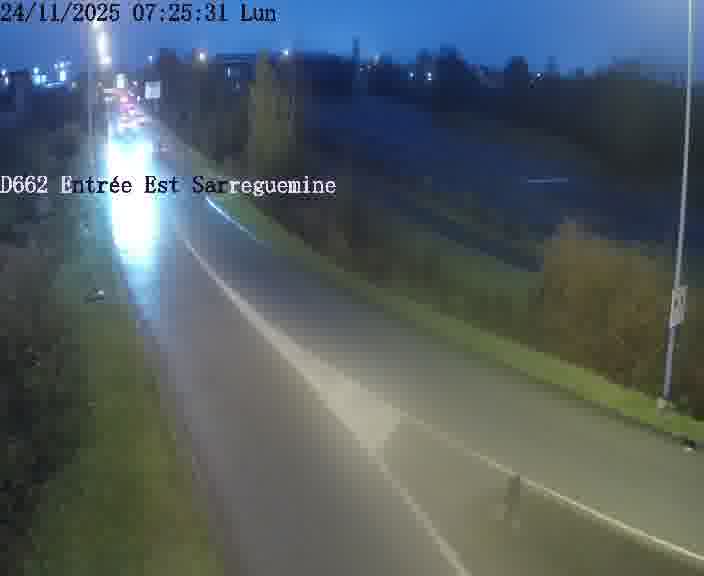 <h2>Point de vue trafic déployé sur D662 (France) à Sarreguemines, regardant vers Sarreguemines, aidant conducteurs et services à anticiper les flux.</h2>