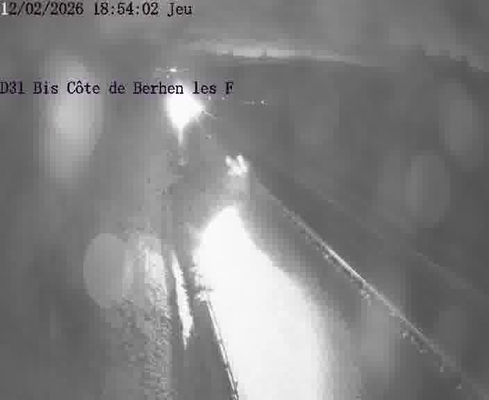 <h2>Webcam de surveillance sur D31bis (France) à Behren-lès-Forbach, cadrée vers Sarreguemines, proposant une information routière utile aux déplacements quotidiens.</h2>