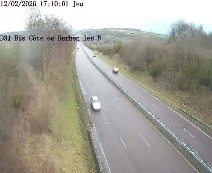 Webcam de surveillance sur D31bis (France) à Behren-lès-Forbach, cadrée vers Sarreguemines, proposant une information routière utile aux déplacements quotidiens.