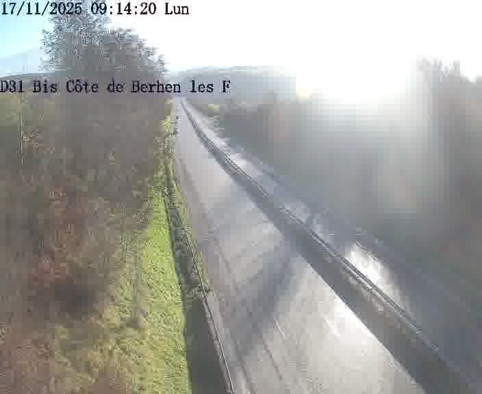<h2>Webcam de surveillance sur D31bis (France) à Behren-lès-Forbach, cadrée vers Sarreguemines, proposant une information routière utile aux déplacements quotidiens.</h2>