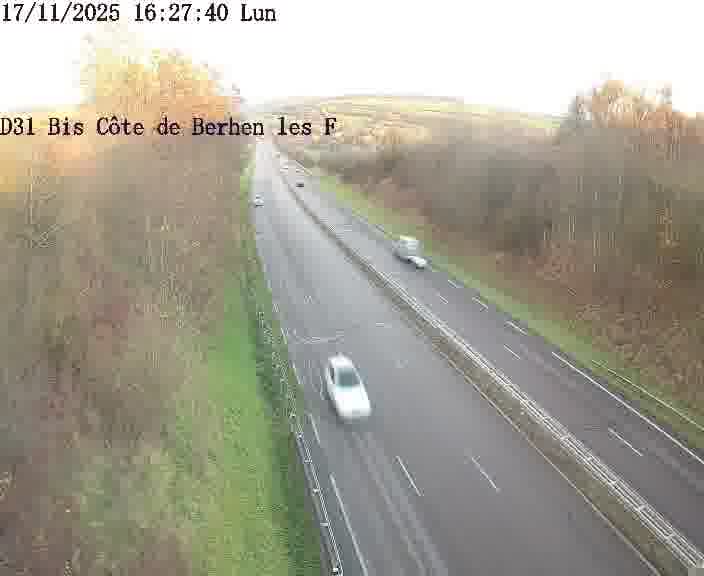 <h2>Webcam de surveillance sur D31bis (France) à Behren-lès-Forbach, cadrée vers Sarreguemines, proposant une information routière utile aux déplacements quotidiens.</h2>