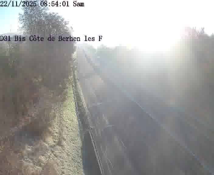 <h2>Webcam de surveillance sur D31bis (France) à Behren-lès-Forbach, cadrée vers Sarreguemines, proposant une information routière utile aux déplacements quotidiens.</h2>
