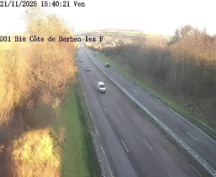 <h2>Webcam de surveillance sur D31bis (France) à Behren-lès-Forbach, cadrée vers Sarreguemines, proposant une information routière utile aux déplacements quotidiens.</h2>