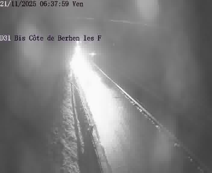 <h2>Webcam de surveillance sur D31bis (France) à Behren-lès-Forbach, cadrée vers Sarreguemines, proposant une information routière utile aux déplacements quotidiens.</h2>