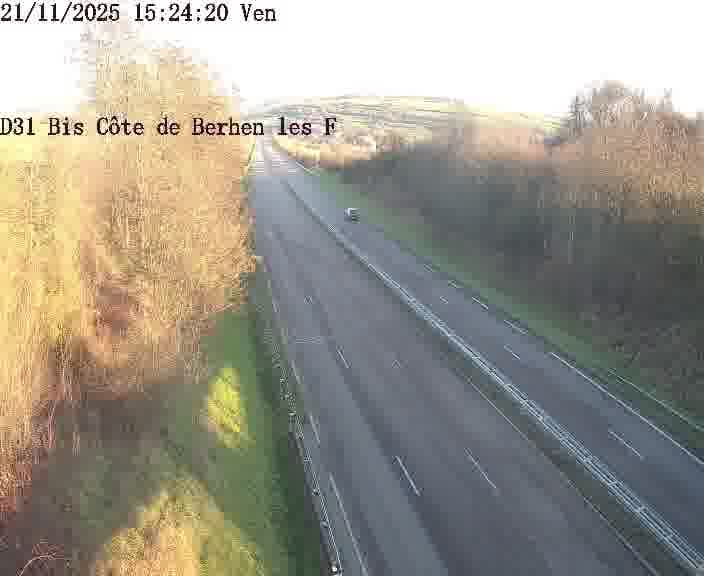 <h2>Webcam de surveillance sur D31bis (France) à Behren-lès-Forbach, cadrée vers Sarreguemines, proposant une information routière utile aux déplacements quotidiens.</h2>