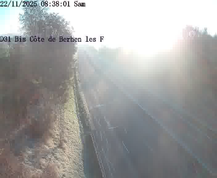 <h2>Webcam de surveillance sur D31bis (France) à Behren-lès-Forbach, cadrée vers Sarreguemines, proposant une information routière utile aux déplacements quotidiens.</h2>