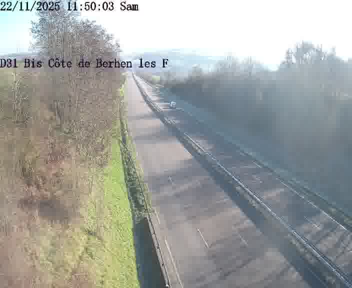 <h2>Webcam de surveillance sur D31bis (France) à Behren-lès-Forbach, cadrée vers Sarreguemines, proposant une information routière utile aux déplacements quotidiens.</h2>