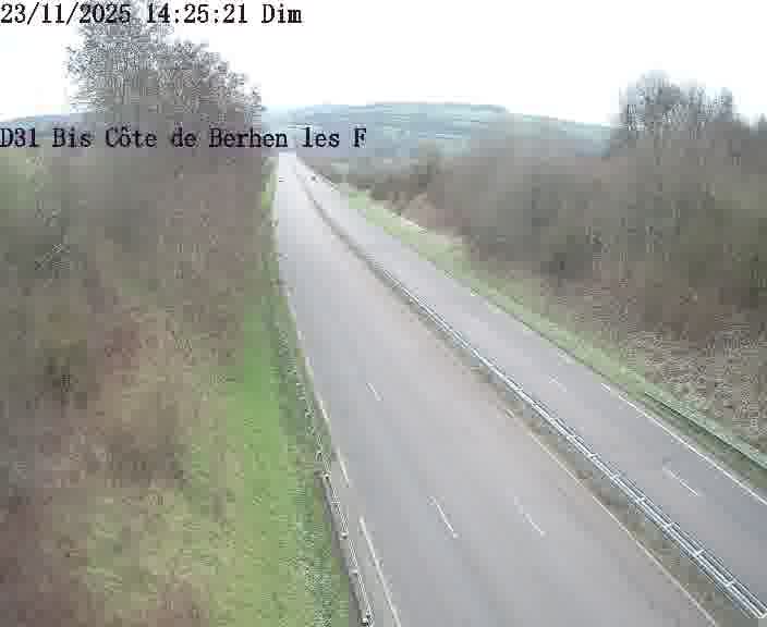 <h2>Webcam de surveillance sur D31bis (France) à Behren-lès-Forbach, cadrée vers Sarreguemines, proposant une information routière utile aux déplacements quotidiens.</h2>