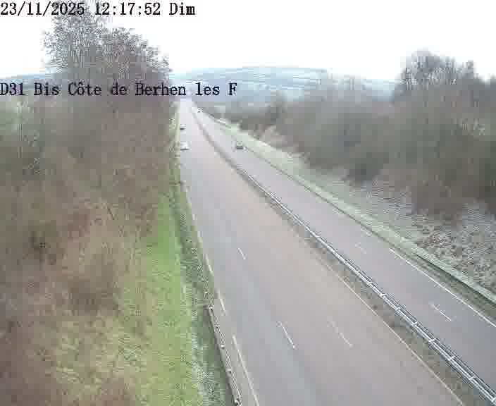 <h2>Webcam de surveillance sur D31bis (France) à Behren-lès-Forbach, cadrée vers Sarreguemines, proposant une information routière utile aux déplacements quotidiens.</h2>
