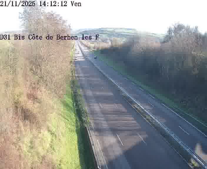 <h2>Webcam de surveillance sur D31bis (France) à Behren-lès-Forbach, cadrée vers Sarreguemines, proposant une information routière utile aux déplacements quotidiens.</h2>