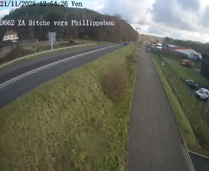 <h2>Caméra de trafic sur D662 (France) à Bitche, orientée vers Phillippsbourg, permettant d’évaluer fluidité, incidents et densité automobile.</h2>