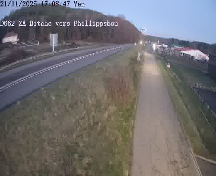 <h2>Caméra de trafic sur D662 (France) à Bitche, orientée vers Phillippsbourg, permettant d’évaluer fluidité, incidents et densité automobile.</h2>
