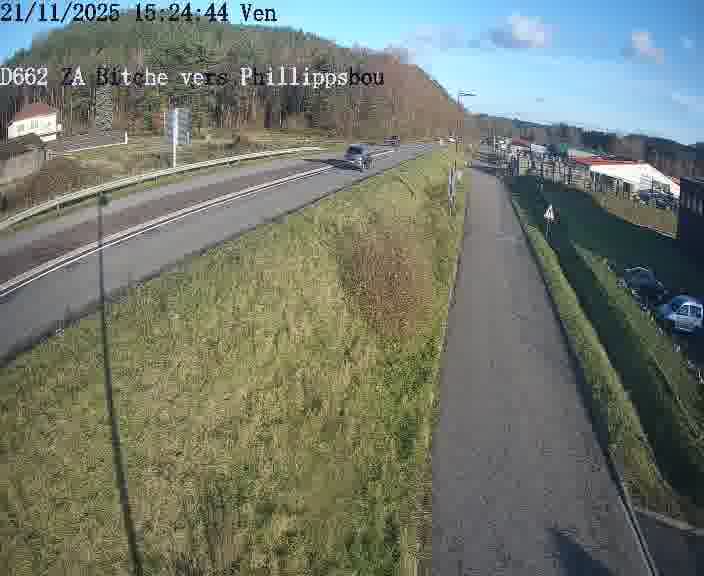 <h2>Caméra de trafic sur D662 (France) à Bitche, orientée vers Phillippsbourg, permettant d’évaluer fluidité, incidents et densité automobile.</h2>