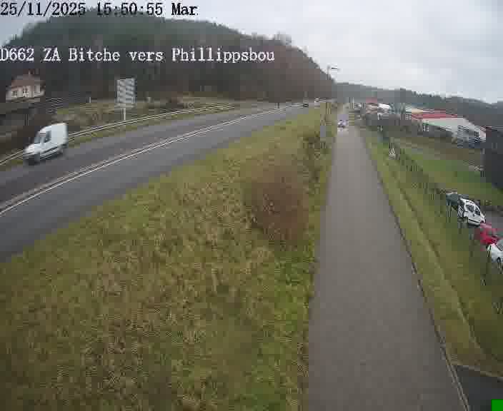 <h2>Caméra de trafic sur D662 (France) à Bitche, orientée vers Phillippsbourg, permettant d’évaluer fluidité, incidents et densité automobile.</h2>