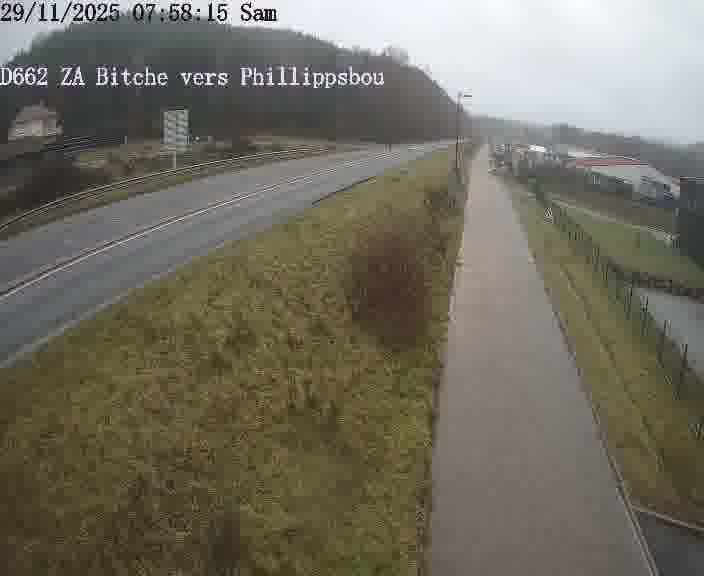<h2>Caméra de trafic sur D662 (France) à Bitche, orientée vers Phillippsbourg, permettant d’évaluer fluidité, incidents et densité automobile.</h2>