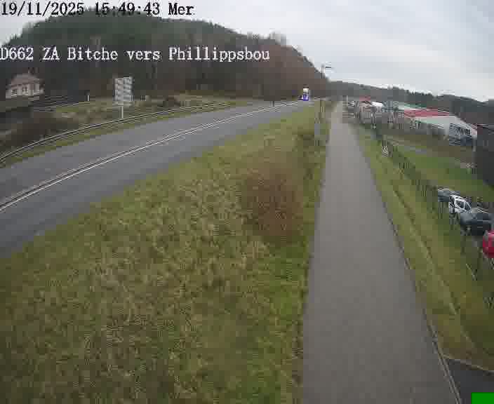 <h2>Caméra de trafic sur D662 (France) à Bitche, orientée vers Phillippsbourg, permettant d’évaluer fluidité, incidents et densité automobile.</h2>