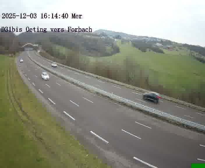 <h2>Caméra routière située sur D31bis (France) à Oeting, orientée vers Forbach, surveillant en continu la circulation locale et régionale.</h2>