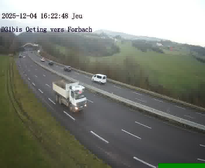 <h2>Caméra routière située sur D31bis (France) à Oeting, orientée vers Forbach, surveillant en continu la circulation locale et régionale.</h2>