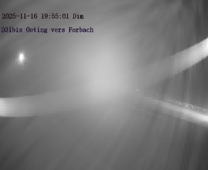 <h2>Caméra routière située sur D31bis (France) à Oeting, orientée vers Forbach, surveillant en continu la circulation locale et régionale.</h2>