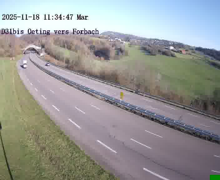 <h2>Caméra routière située sur D31bis (France) à Oeting, orientée vers Forbach, surveillant en continu la circulation locale et régionale.</h2>