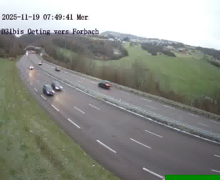 <h2>Caméra routière située sur D31bis (France) à Oeting, orientée vers Forbach, surveillant en continu la circulation locale et régionale.</h2>