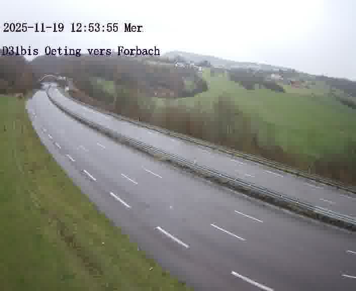 <h2>Caméra routière située sur D31bis (France) à Oeting, orientée vers Forbach, surveillant en continu la circulation locale et régionale.</h2>