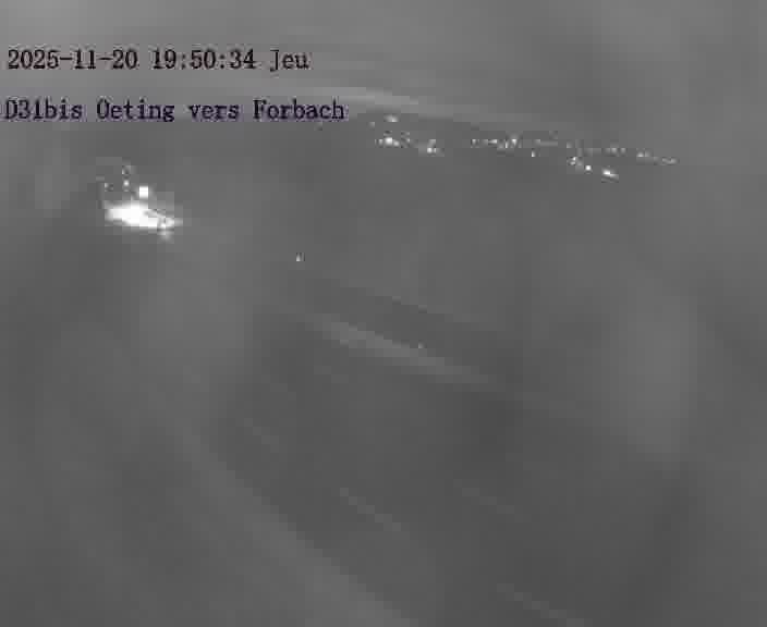 <h2>Caméra routière située sur D31bis (France) à Oeting, orientée vers Forbach, surveillant en continu la circulation locale et régionale.</h2>