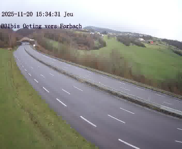 <h2>Caméra routière située sur D31bis (France) à Oeting, orientée vers Forbach, surveillant en continu la circulation locale et régionale.</h2>