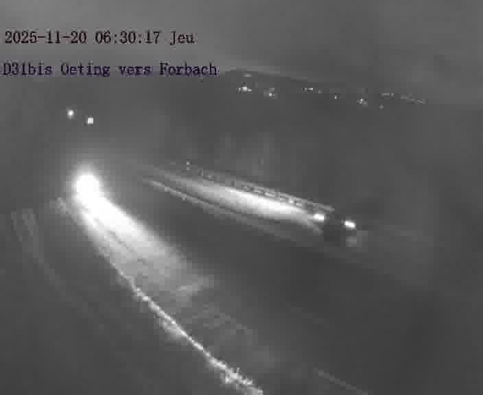 <h2>Caméra routière située sur D31bis (France) à Oeting, orientée vers Forbach, surveillant en continu la circulation locale et régionale.</h2>