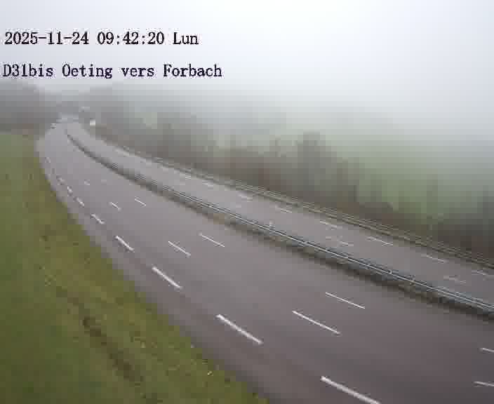 <h2>Caméra routière située sur D31bis (France) à Oeting, orientée vers Forbach, surveillant en continu la circulation locale et régionale.</h2>