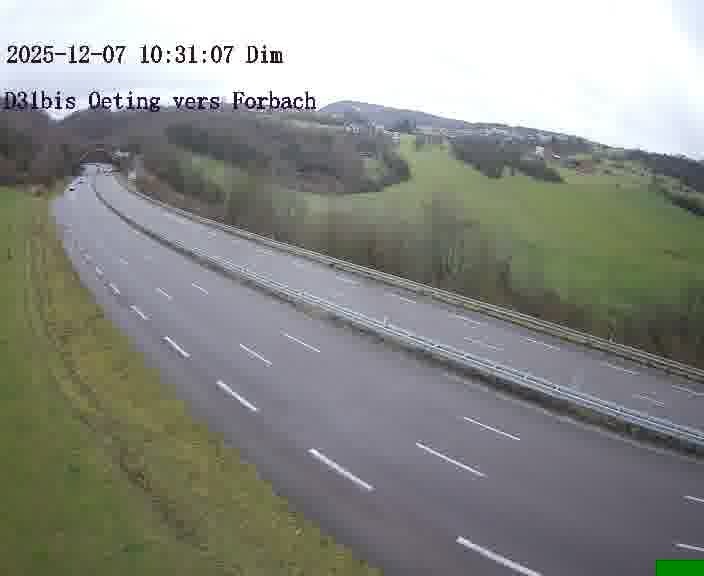 <h2>Caméra routière située sur D31bis (France) à Oeting, orientée vers Forbach, surveillant en continu la circulation locale et régionale.</h2>
