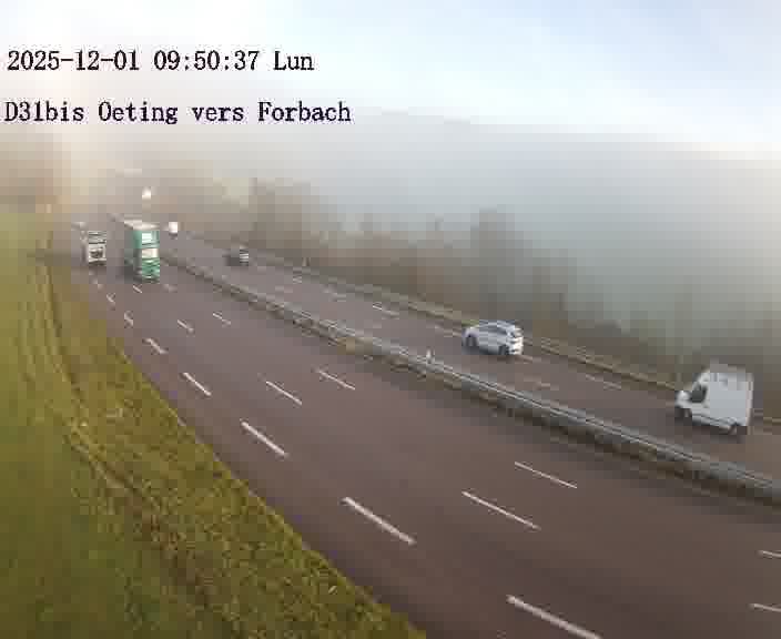 <h2>Caméra routière située sur D31bis (France) à Oeting, orientée vers Forbach, surveillant en continu la circulation locale et régionale.</h2>