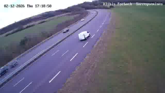 Webcam installée le long de D31bis (France) à Oeting, pointée vers Sarreguemines, utile pour suivre précisément les conditions de trafic.