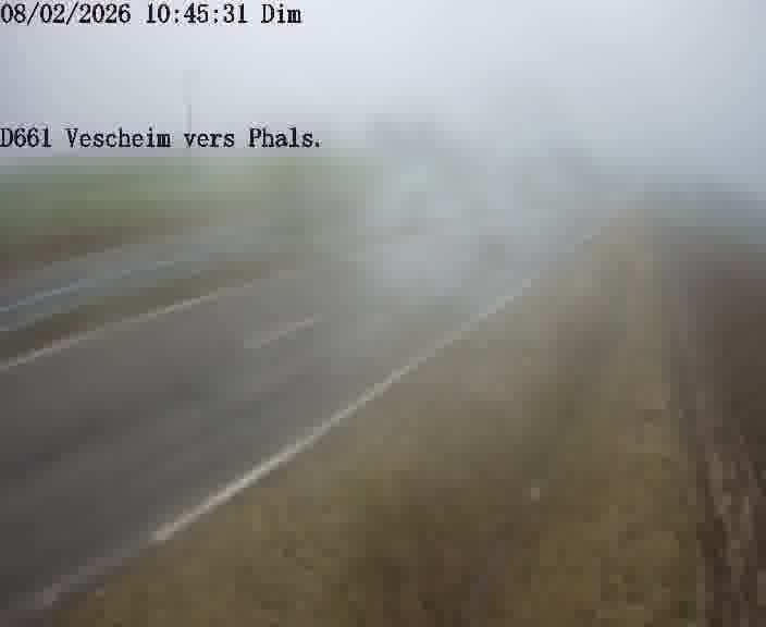 <h2>Caméra routière située sur D661 (France) à Vescheim, orientée vers Phalsbourg, surveillant en continu la circulation locale et régionale.</h2>