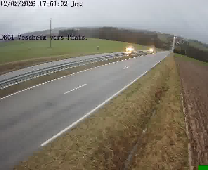 <h2>Caméra routière située sur D661 (France) à Vescheim, orientée vers Phalsbourg, surveillant en continu la circulation locale et régionale.</h2>