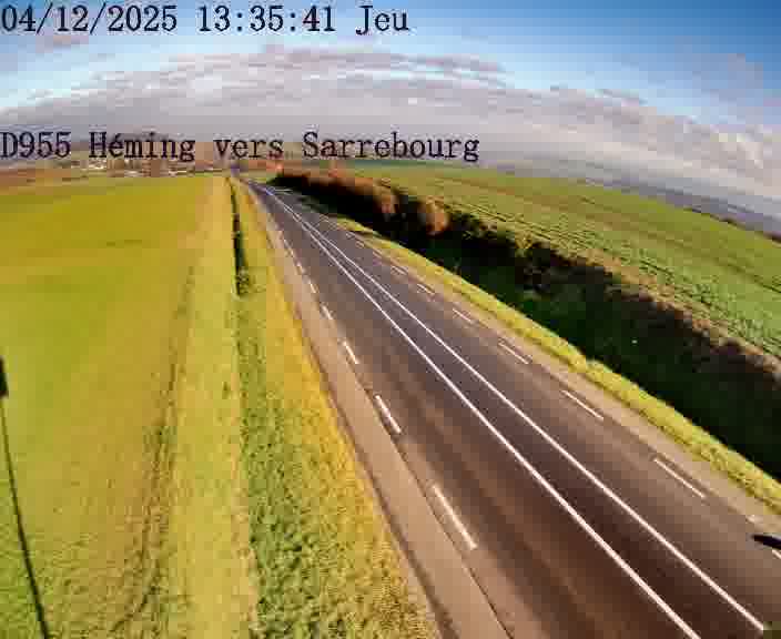 <h2>Caméra routière située sur D955 (France) à Heming, orientée vers Sarrebourg, surveillant en continu la circulation locale et régionale.</h2>