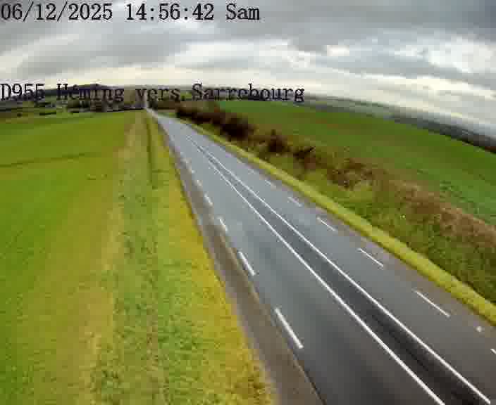 <h2>Caméra routière située sur D955 (France) à Heming, orientée vers Sarrebourg, surveillant en continu la circulation locale et régionale.</h2>
