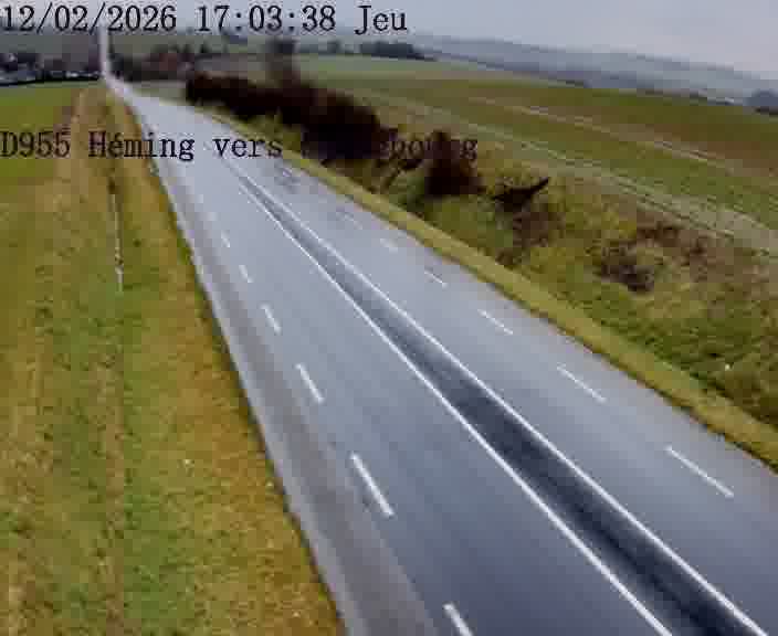 <h2>Caméra routière située sur D955 (France) à Heming, orientée vers Sarrebourg, surveillant en continu la circulation locale et régionale.</h2>