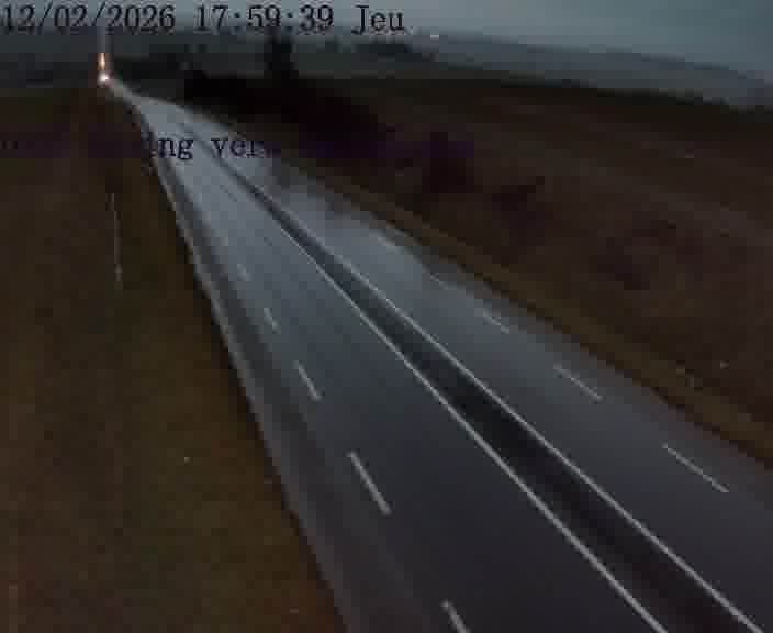 <h2>Caméra routière située sur D955 (France) à Heming, orientée vers Sarrebourg, surveillant en continu la circulation locale et régionale.</h2>