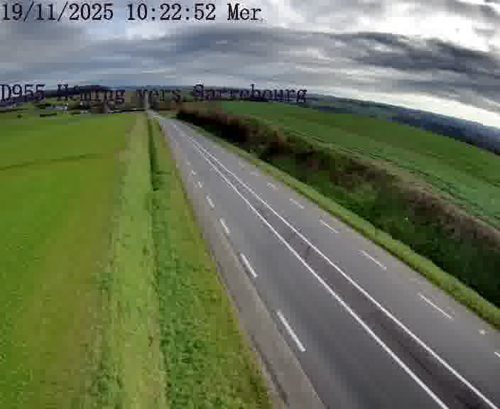 <h2>Caméra routière située sur D955 (France) à Heming, orientée vers Sarrebourg, surveillant en continu la circulation locale et régionale.</h2>